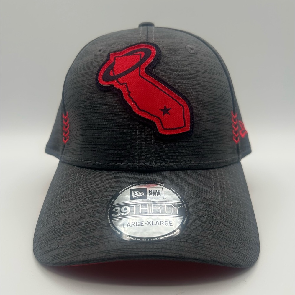 MLB Anaheim Angels 39thirty New Era Size Large -XL Fitted Hat